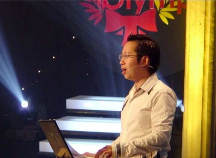 MC từng dẫn Olympia là con trai nhà Toán học nổi tiếng, được tuyển thẳng vào đại học, Thủ khoa của các Thủ khoa - ảnh 2