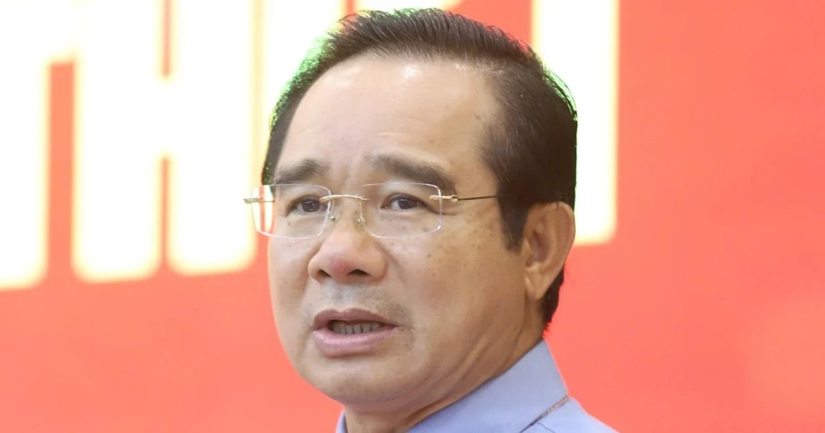 Chủ tịch TPHCM: Cán bộ còn sợ sệt, không dám làm, ngại va chạm, đùn đẩy