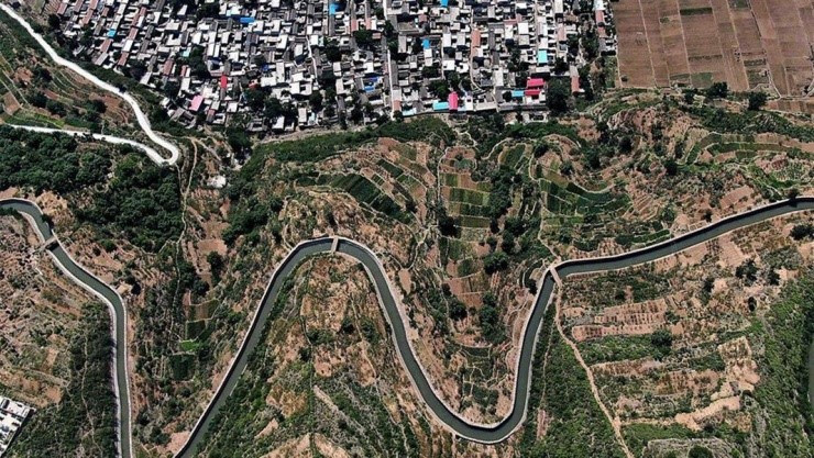 ‘Siêu kênh đào' 1.500km khiến cả thế giới kinh ngạc: San phẳng hơn 1.200 ngọn núi, đào 211 đường hầm - ảnh 1