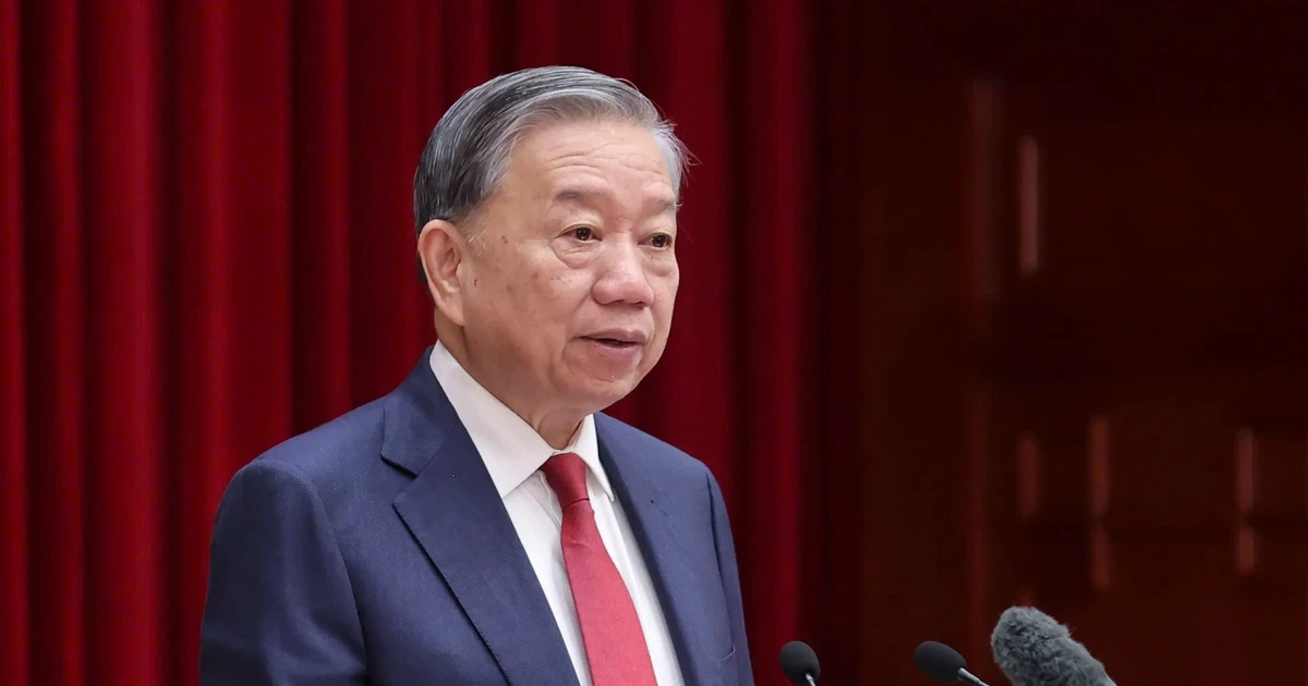 Xây dựng dự thảo nghị quyết về các giải pháp chiến lược thúc đẩy tăng trưởng kinh tế '2 con số'