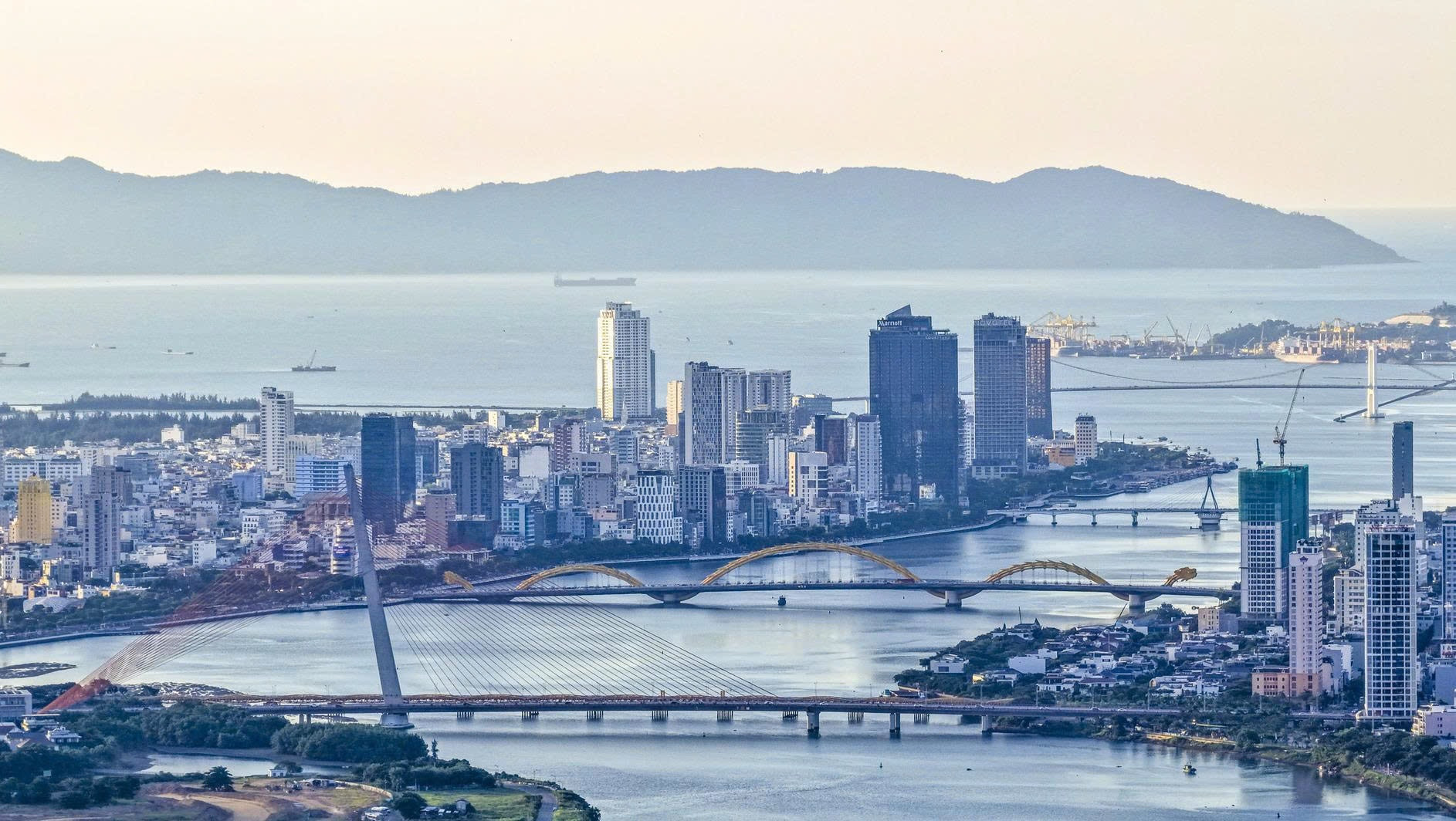 Hơn 40 doanh nghiệp nước ngoài 'nhắm' đến trung tâm tài chính quốc tế tại thành phố đáng sống nhất Việt Nam