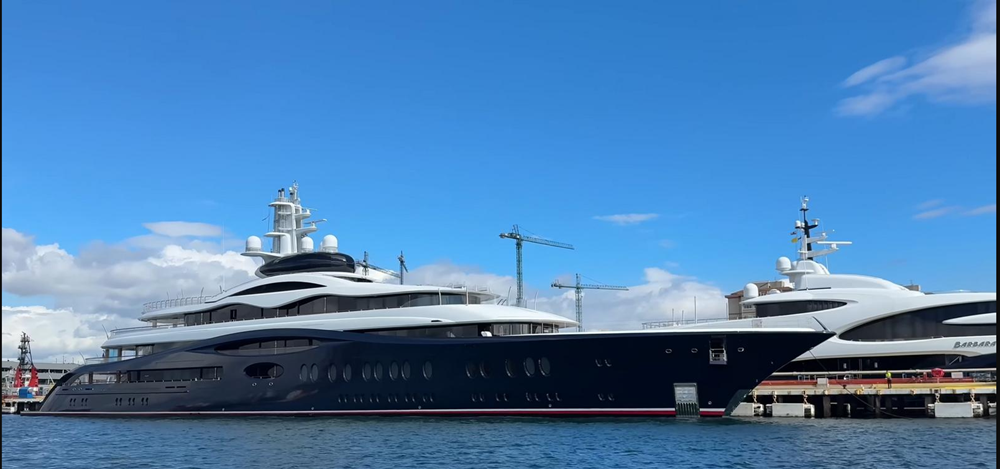 Siêu du thuyền 5.000 tấn của ông chủ Facebook, phải chi gần 7 tỷ cho mỗi lần đổ xăng - ảnh 3