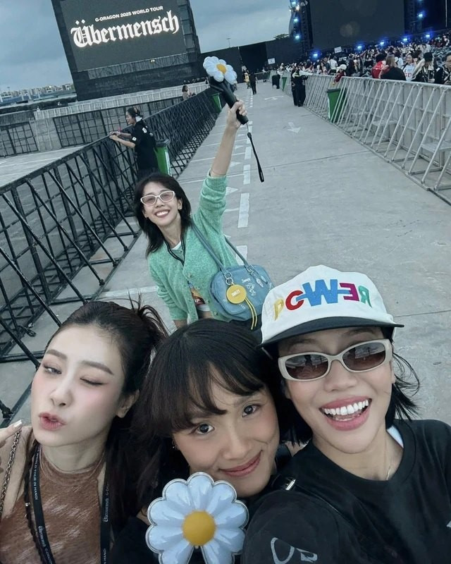 Biển người đổ về Hưng Yên tạo nên cảnh tượng chưa từng có - ảnh 7