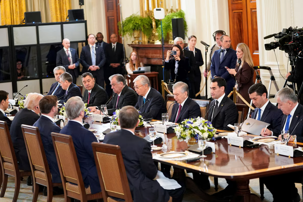 Quốc gia có GDP bằng 1/4 Việt Nam cam kết sẽ rót 100 tỷ USD vào Mỹ - ảnh 1