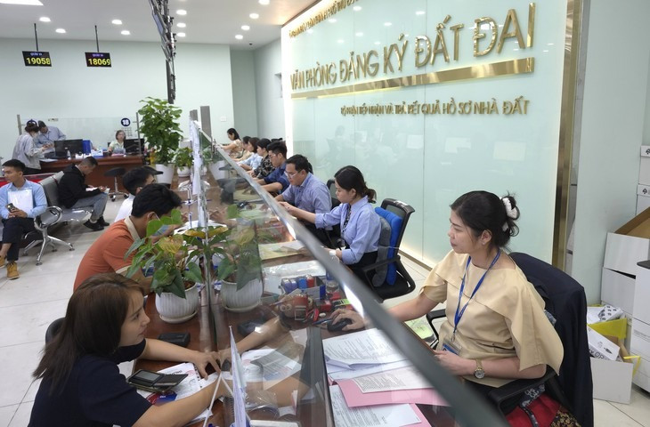 Văn phòng đăng ký đất đai TP. HCM thông báo trả tiền cho 29 người chuyển nhầm- Ảnh 1.