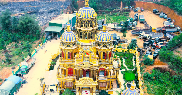 Lâu đài dát vàng gần 100 tỷ của ‘đại gia đồng nát’: Huy động hàng trăm người xây dựng, từng phải tháo dỡ 1 phần công trình trái phép