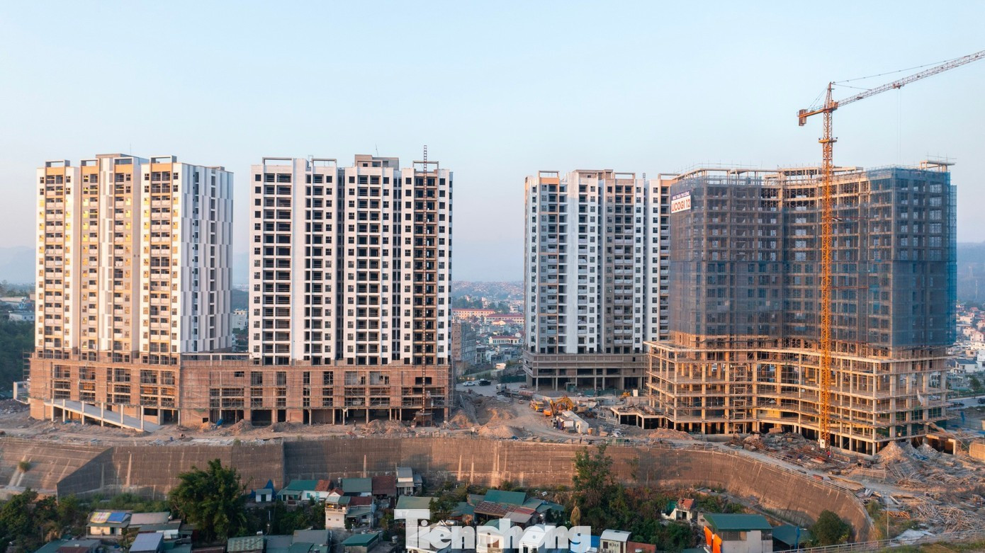 Khu nhà ở xã hội đồi ngân hàng ở Quảng Ninh. image.jpg