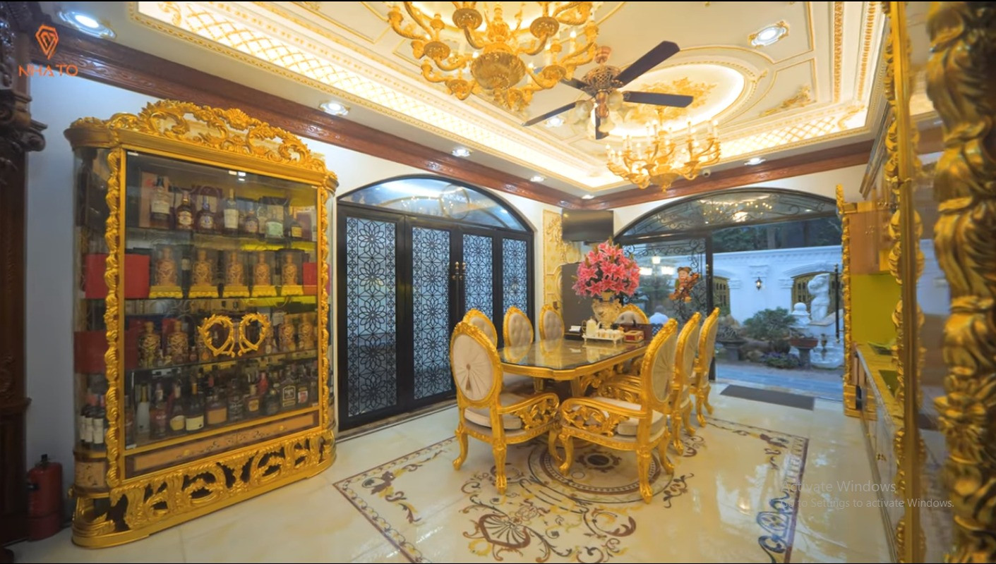 Căn biệt thự dát vàng giữa lòng Kinh Bắc: Không gian 370m2 như châu Âu thu nhỏ, giường ngủ mạ vàng như cung điện xưa- Ảnh 5.