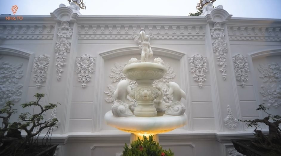 Căn biệt thự dát vàng giữa lòng Kinh Bắc: Không gian 370m2 như châu Âu thu nhỏ, giường ngủ mạ vàng như cung điện xưa- Ảnh 2.