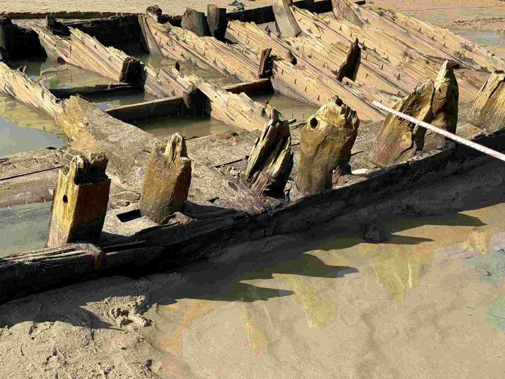 Phát lộ ‘báu vật’ quý hiếm sau bão số 13, nghi có niên đại từ cuối thế kỷ XIV: Cơ quan chức năng đề xuất khai quật khẩn cấp - ảnh 5