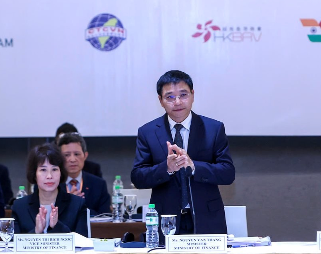 Bộ trưởng Tài chính Nguyễn Văn Thắng: ‘Vướng mắc về thể chế pháp luật, môi trường kinh doanh chưa được khắc phục triệt để’