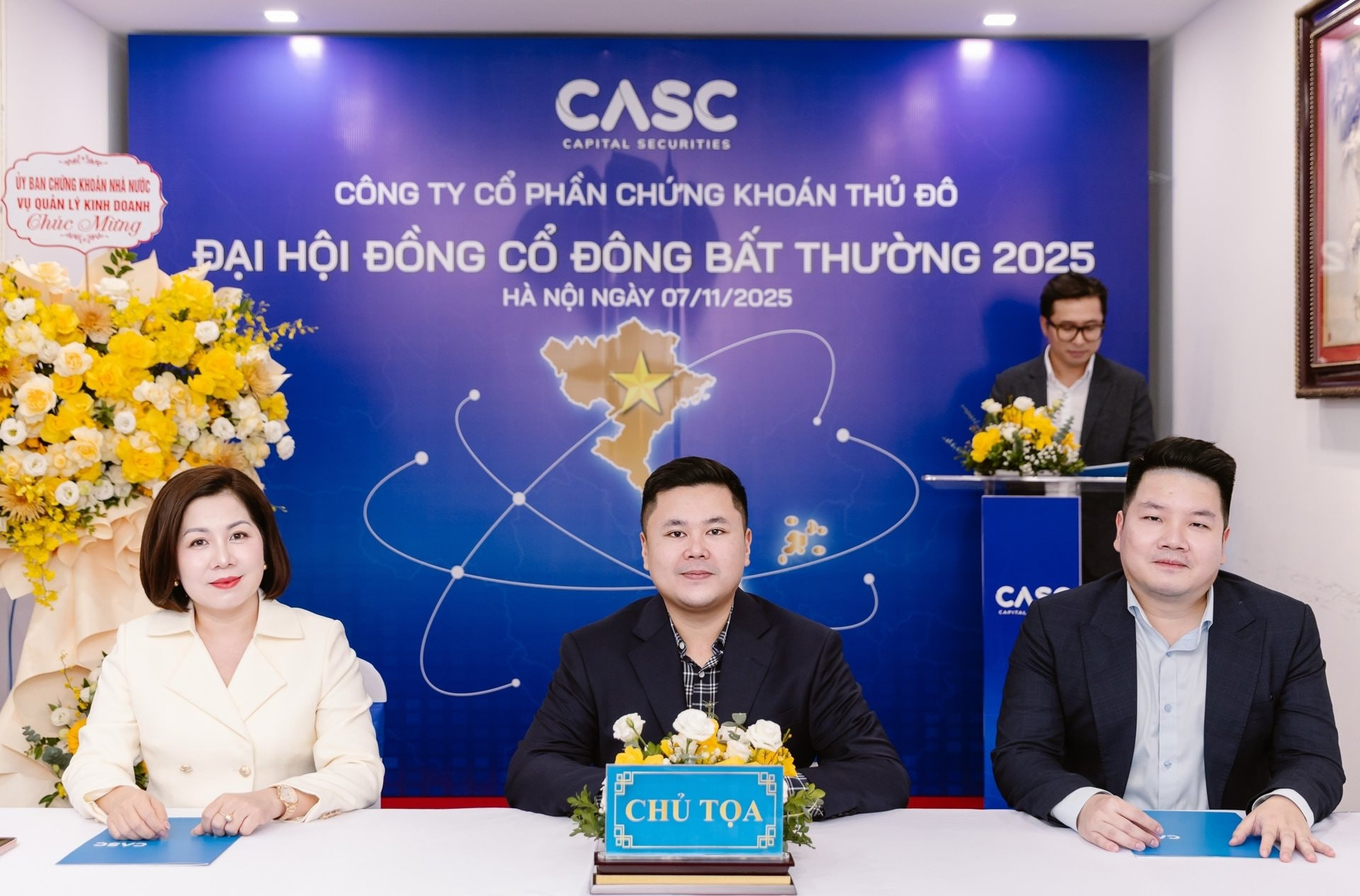 6 lãnh đạo Chứng khoán Thủ Đô đồng loạt từ nhiệm, gần 50% vốn rơi vào tay doanh nghiệp của nữ Chủ tịch sinh năm 2004