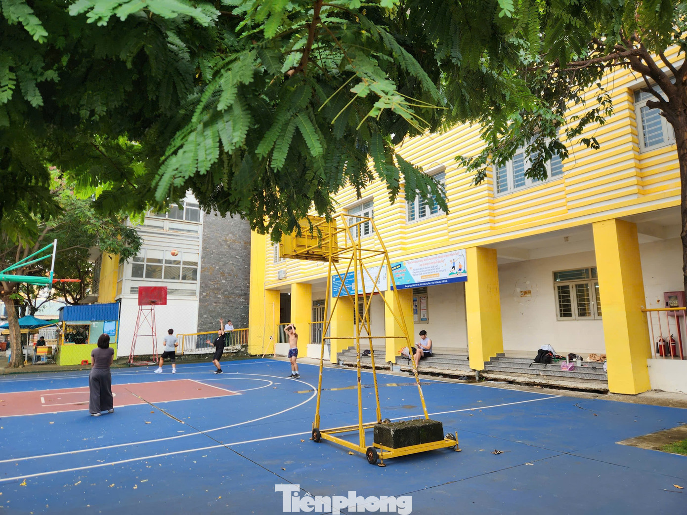 Sụt lún ở khu vực Trường Tiểu học An Lạc 1, phường An Lạc. tp-lun-1.jpg