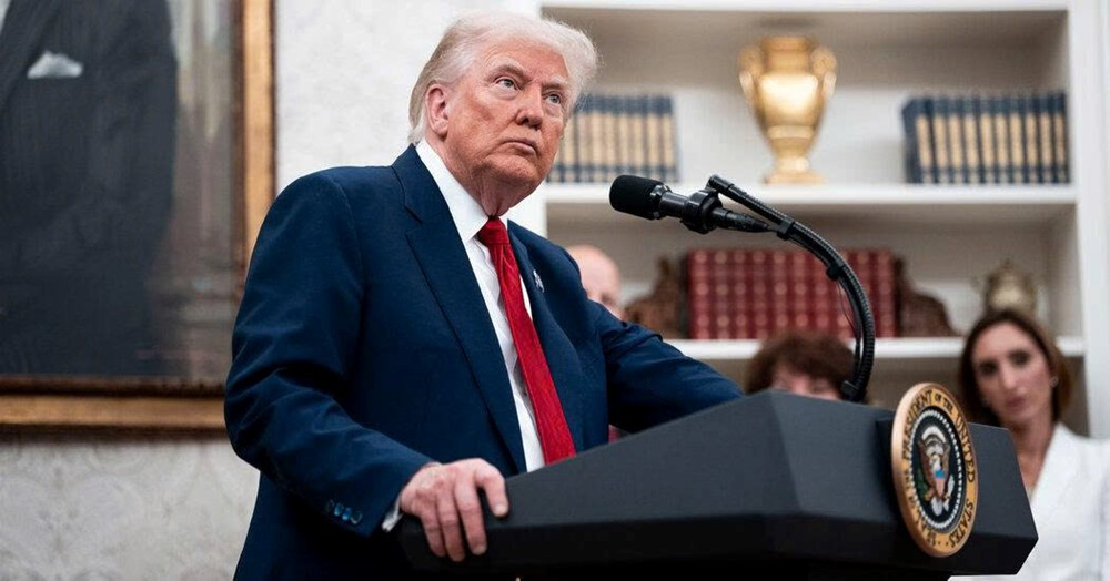 Ông Trump cảnh báo nước Mỹ sẽ ‘sụp đổ’ - ảnh 1