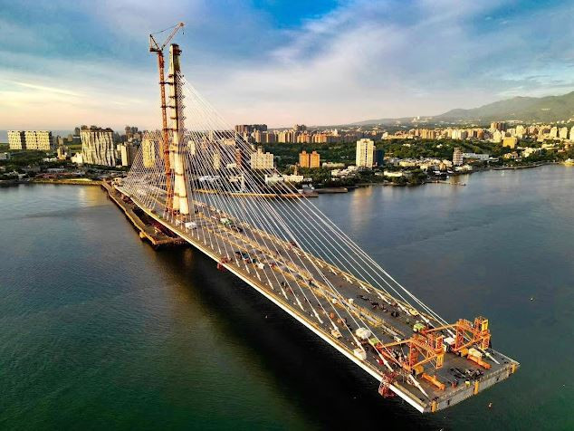 Cầu dây văng bất đối xứng dài nhất thế giới: Vốn 766 triệu USD, có thể chịu được động đất 7 độ richter- Ảnh 2.