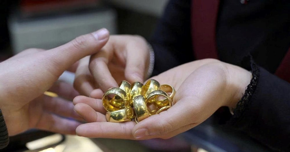 Đem bán 2 cây vàng do cha để lại, người đàn ông bất ngờ bị công an triệu tập - ảnh 1