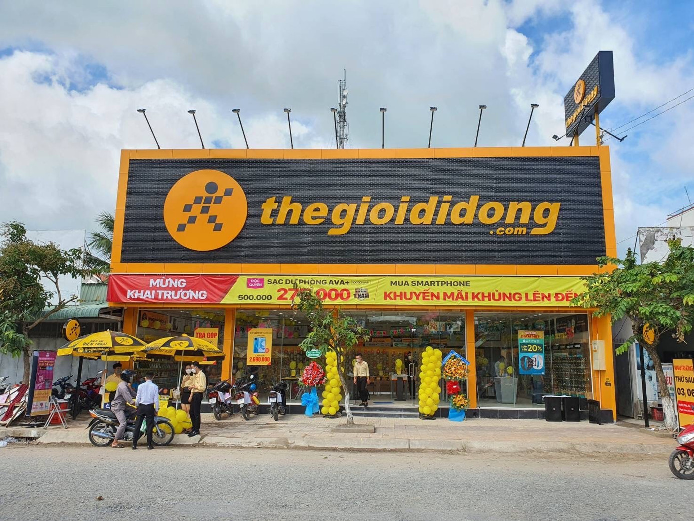 Thế giới Di động mua lại 10 triệu cổ phiếu quỹ từ ngày 19/11-18/12 để giảm vốn điều lệ. 4.jpg