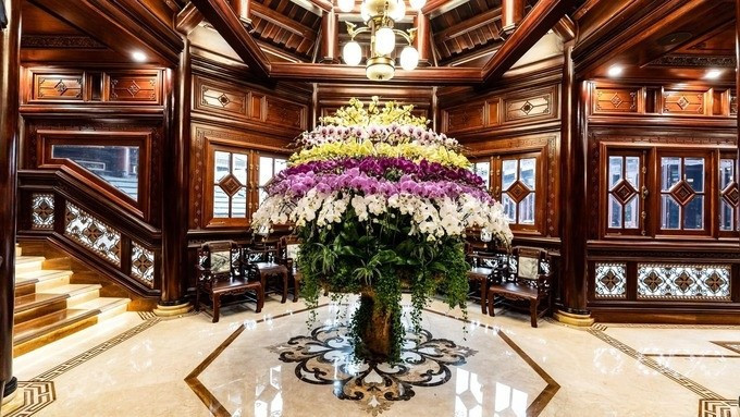 Tài sản của vợ chồng doanh nhân Mailisa: Sở hữu 'đế chế làm đẹp' trải dài từ Bắc tới Nam, biệt phủ 4.000m2 toàn gỗ quý, dàn siêu xe 500 tỷ - ảnh 3