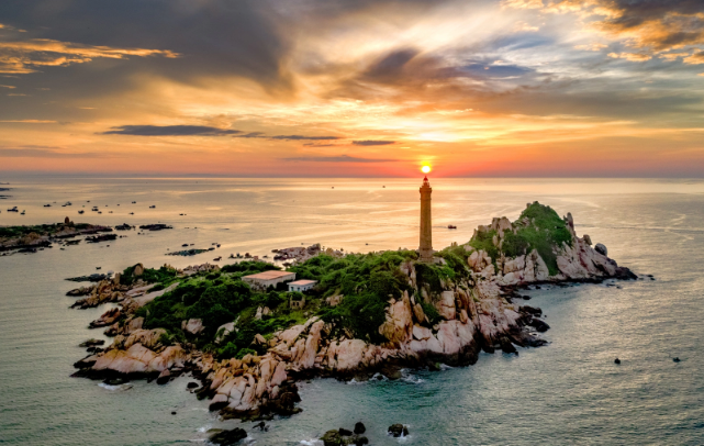 Tỉnh rộng nhất Việt Nam sắp có khu du lịch quốc gia rộng gần 15.000ha, định hướng trở thành điểm đến hàng đầu khu vực châu Á - Thái Bình Dương- Ảnh 2. Tỉnh rộng nhất Việt Nam sắp có khu du lịch quốc gia rộng gần 15.000ha, định hướng trở thành điểm đến hàng đầu khu vực châu Á - Thái Bình Dương- Ảnh 2.