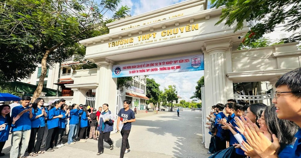 Trường chuyên nổi tiếng của đất học, 'lò đào tạo' học bá với hơn 400 HSG quốc gia, hàng loạt huy chương Olympic Quốc tế - ảnh 3