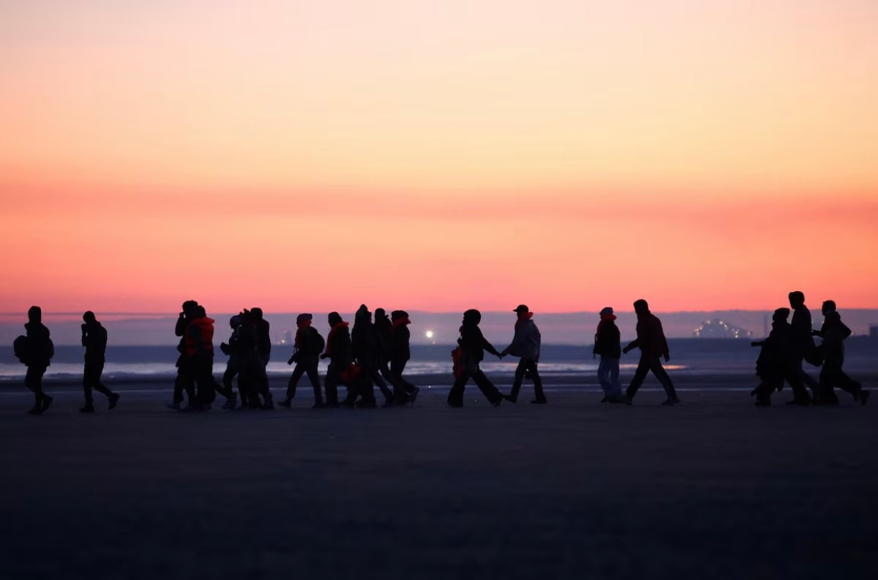 Nhiều người di cư tìm đến miền Bắc nước Pháp rồi vượt eo biển Manche sang Anh. (Ảnh: Reuters) img-1204.jpg