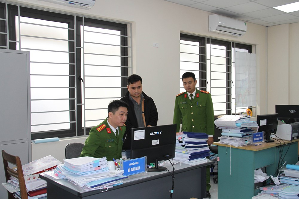 Bắt nguyên Phó Trưởng Ban Quản lý dự án sinh năm 1966 - ảnh 3