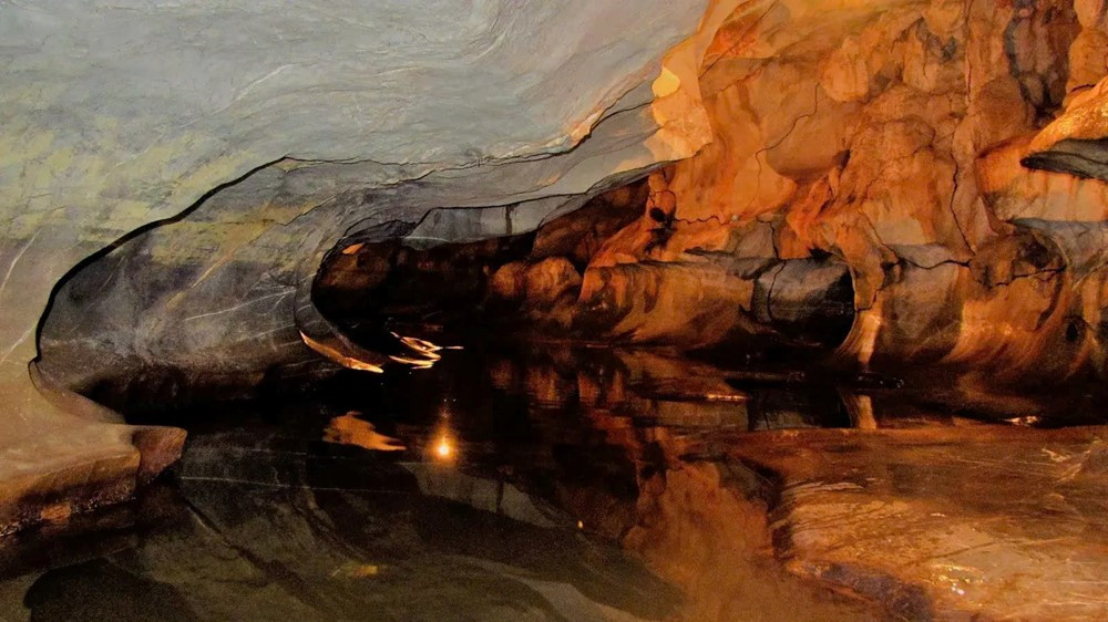 Việt Nam có một hang động từng nằm sâu dưới đáy biển, được mệnh danh là 'pháo đài đá' trong kháng chiến - ảnh 4