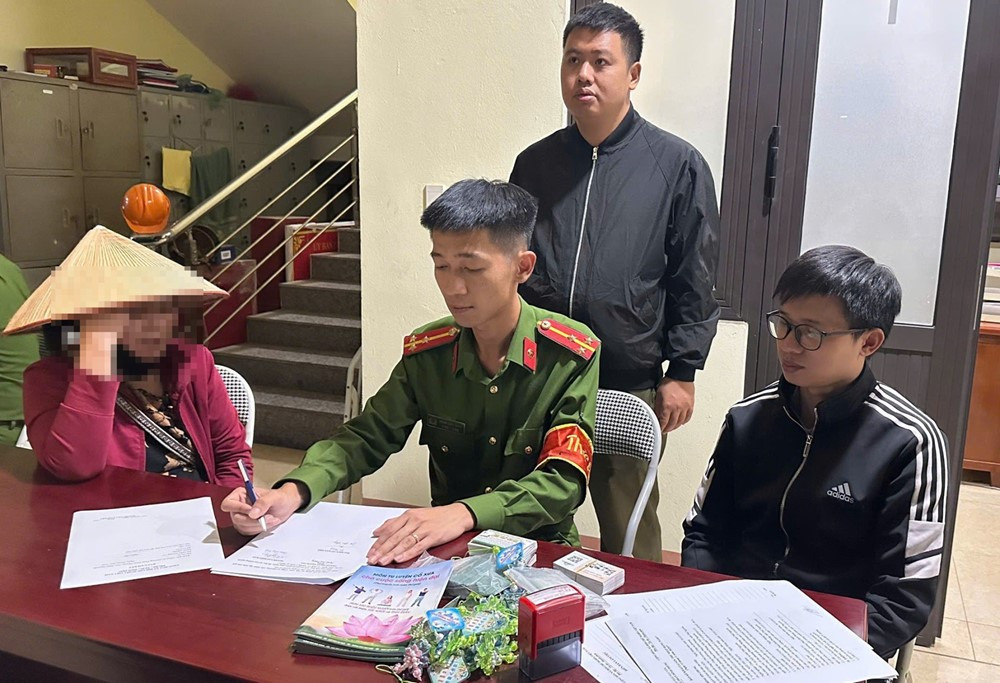 Công an làm việc với 'nhà tuyên truyền' Pháp Luân Công - ảnh 1