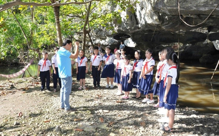 Việt Nam có một hang động từng nằm sâu dưới đáy biển, được mệnh danh là 'pháo đài đá' trong kháng chiến - ảnh 5