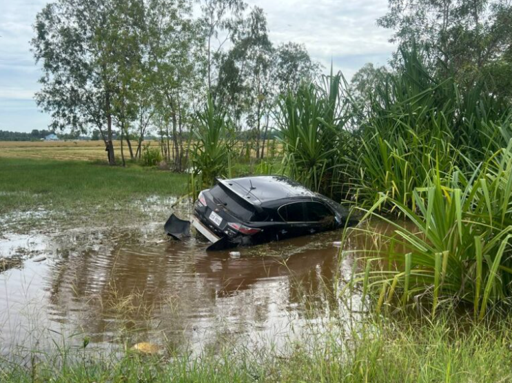 Tóm sống nhóm tội phạm nổ súng vào cảnh sát, trốn thoát ngay trước sân tòa án: Campuchia nói 5 nghi phạm là người Việt - ảnh 5