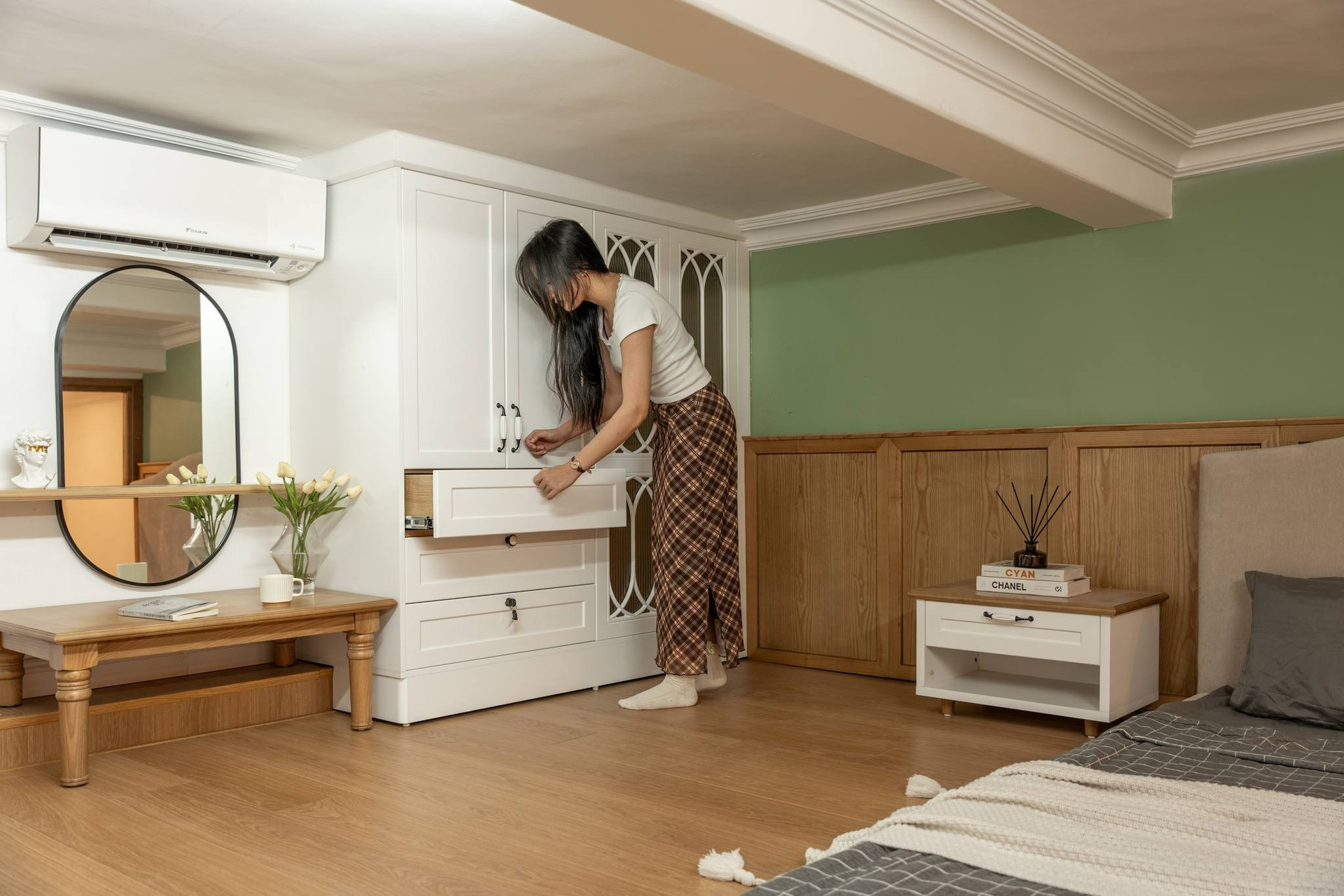 Căn phòng gần 100 năm tuổi trên phố Hàng Bồ khoác diện mạo Farmhouse thơ mộng- Ảnh 7. Căn phòng gần 100 năm tuổi trên phố Hàng Bồ khoác diện mạo Farmhouse thơ mộng- Ảnh 7.