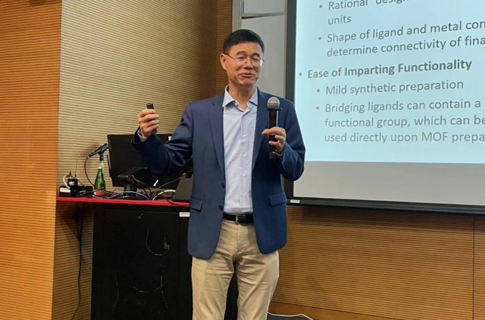 Nhà khoa học hàng đầu quyết định rời Mỹ, chọn Trung Quốc: Là tác giả hai công nghệ MOF điều trị ung thư đình đám, lọt top 10 nhà hóa học xuất sắc nhất thế giới - ảnh 2