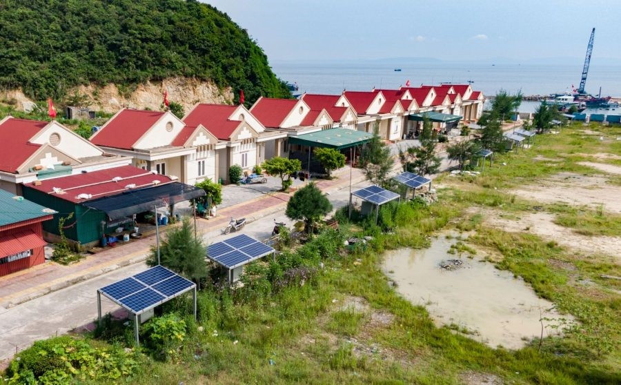 Miền Bắc có một hòn đảo sát đường biên giới trên biển với Trung Quốc, chỉ có 13 hộ dân sinh sống, biệt lập giữa biển khơi - ảnh 4