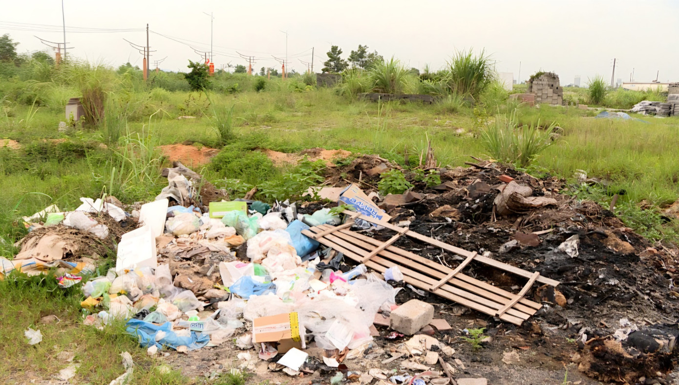 Hiện trạng của dự án khiến nhiều người lo lắng sẽ bị thu hồi nếu vẫn chậm tiến độ. 1000006335.jpg