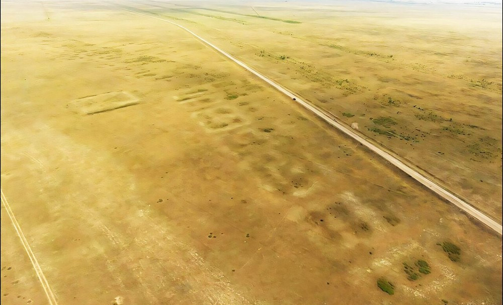 Tìm thấy 'Thành phố Bảy Khe Núi' diện tích bằng gần 200 sân bóng, đã mất tích 3.000 năm trước trên một cánh đồng cỏ bỏ hoang - ảnh 1