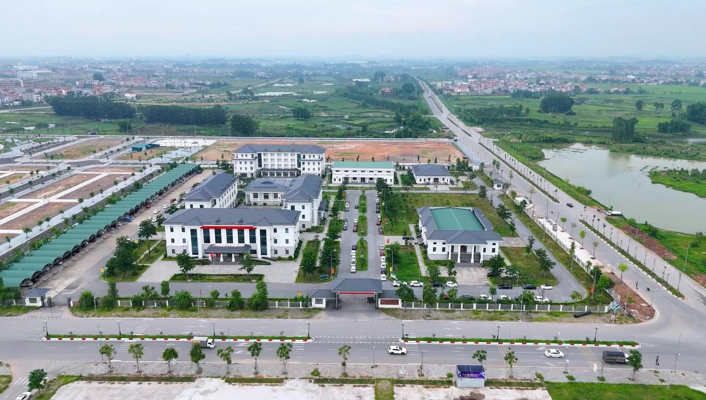 'Thủ phủ công nghiệp miền Bắc' sắp xây TTTM Aeon Mall 4.000 tỷ: Bất động sản hưởng lợi- Ảnh 2. 'Thủ phủ công nghiệp miền Bắc' sắp xây TTTM Aeon Mall 4.000 tỷ: Bất động sản hưởng lợi- Ảnh 2.