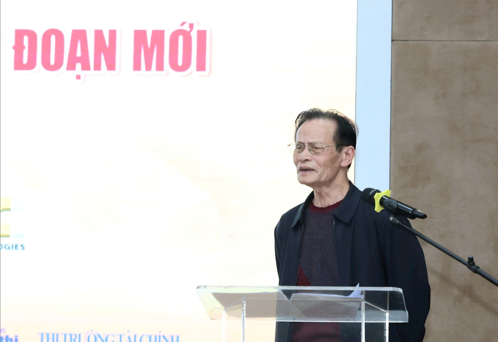 TS Lê Xuân Nghĩa: Nhập khẩu vàng chính ngạch quá nhỏ, không có lý do để siết chặt như hiện nay