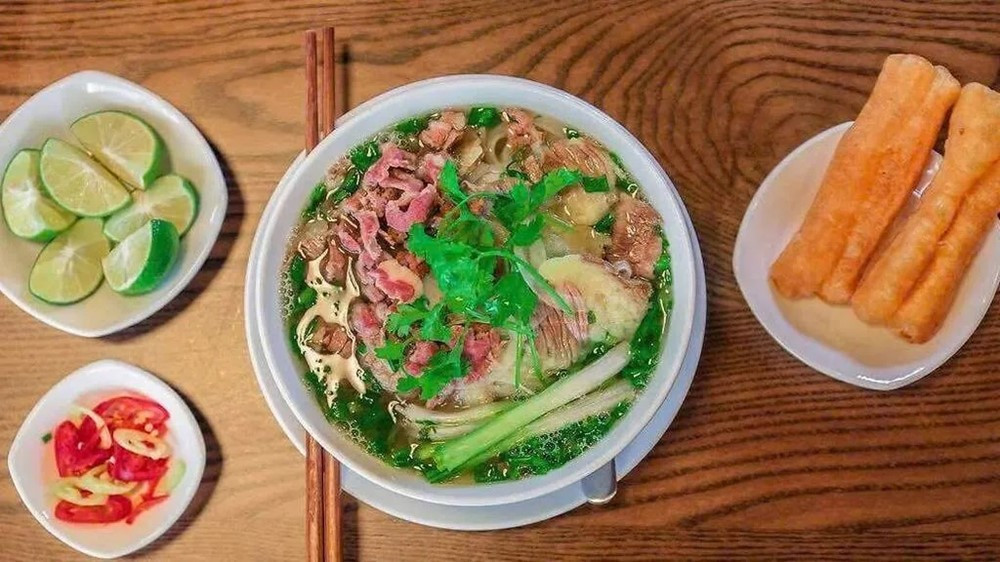 Việt Nam được tạp chí Anh vinh danh có nền ẩm thực ngon nhất thế giới - ảnh 2