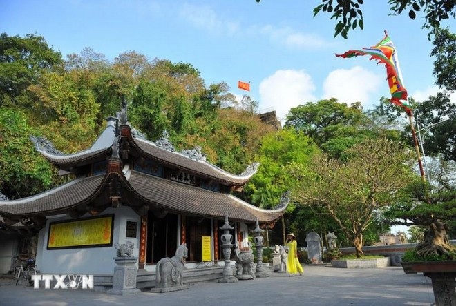 Ngọn núi chỉ cao 25m là Di tích Quốc gia Đặc biệt, vách đá khắc nhiều bài thơ cổ nhất Việt Nam - ảnh 5