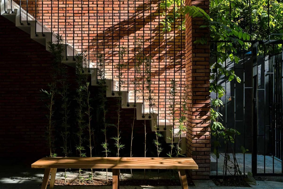 Khám phá không gian nhiệt đới đương đại trong ngôi nhà 115m2 giữa lòng Đà Nẵng- Ảnh 2. Khám phá không gian nhiệt đới đương đại trong ngôi nhà 115m2 giữa lòng Đà Nẵng- Ảnh 2.