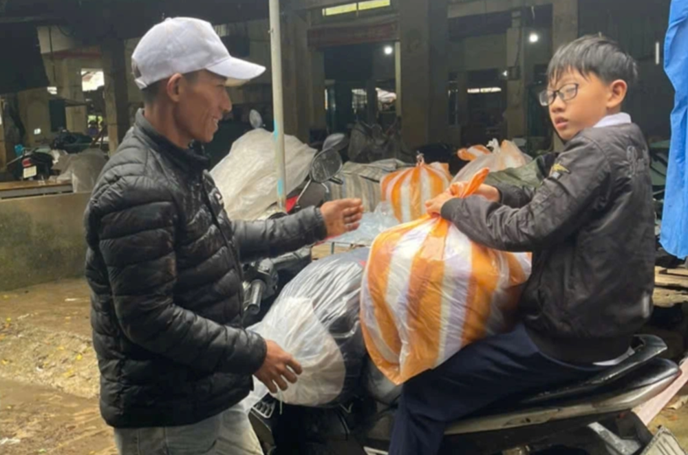 Tấm lòng đặc biệt của học sinh vùng 'rốn lũ' Đà Nẵng - ảnh 1