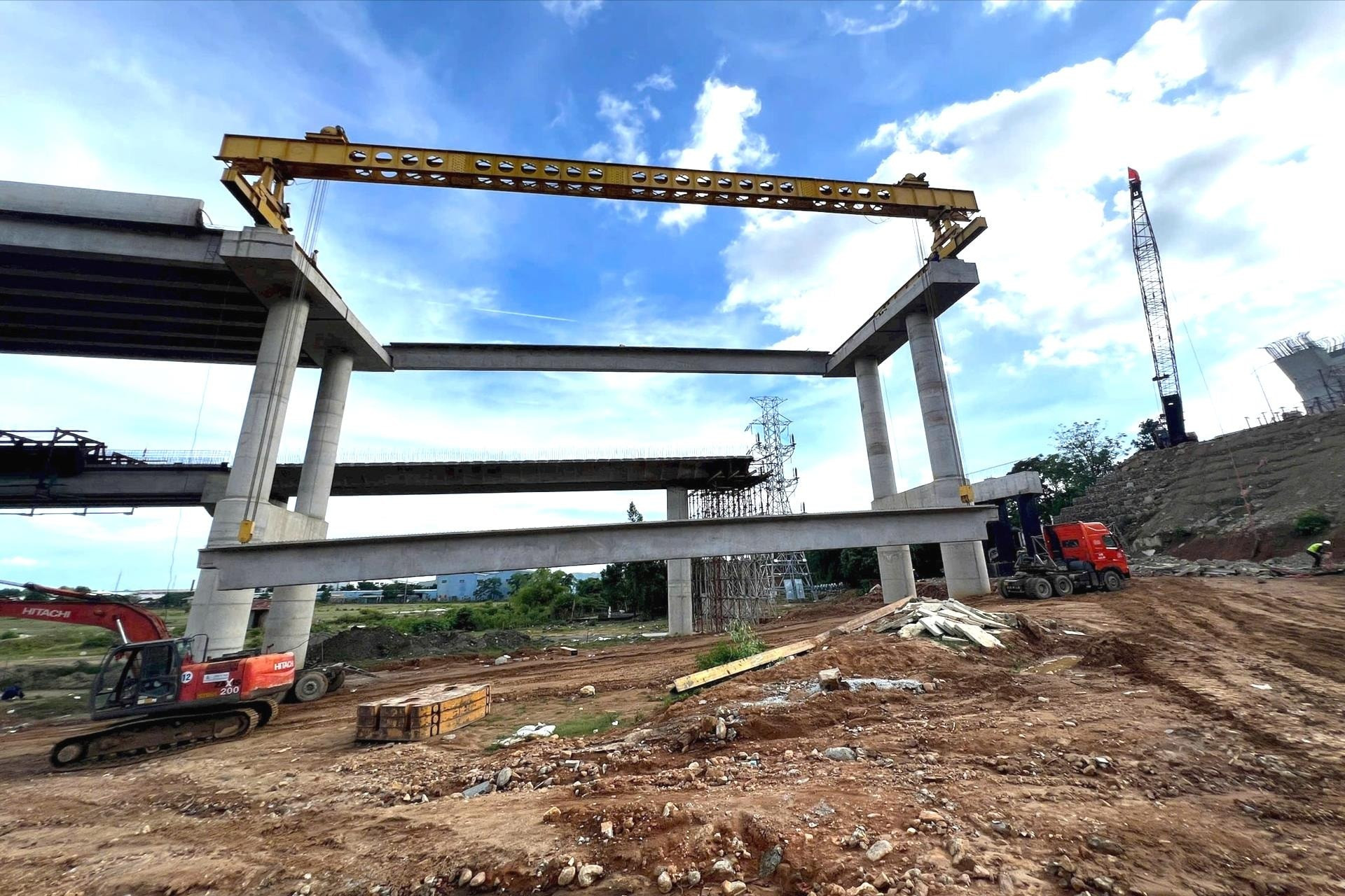 Hơn 1 tháng nữa, hoàn thành cảng biển 34.000 tỷ đồng lớn nhất miền Trung- Ảnh 3.