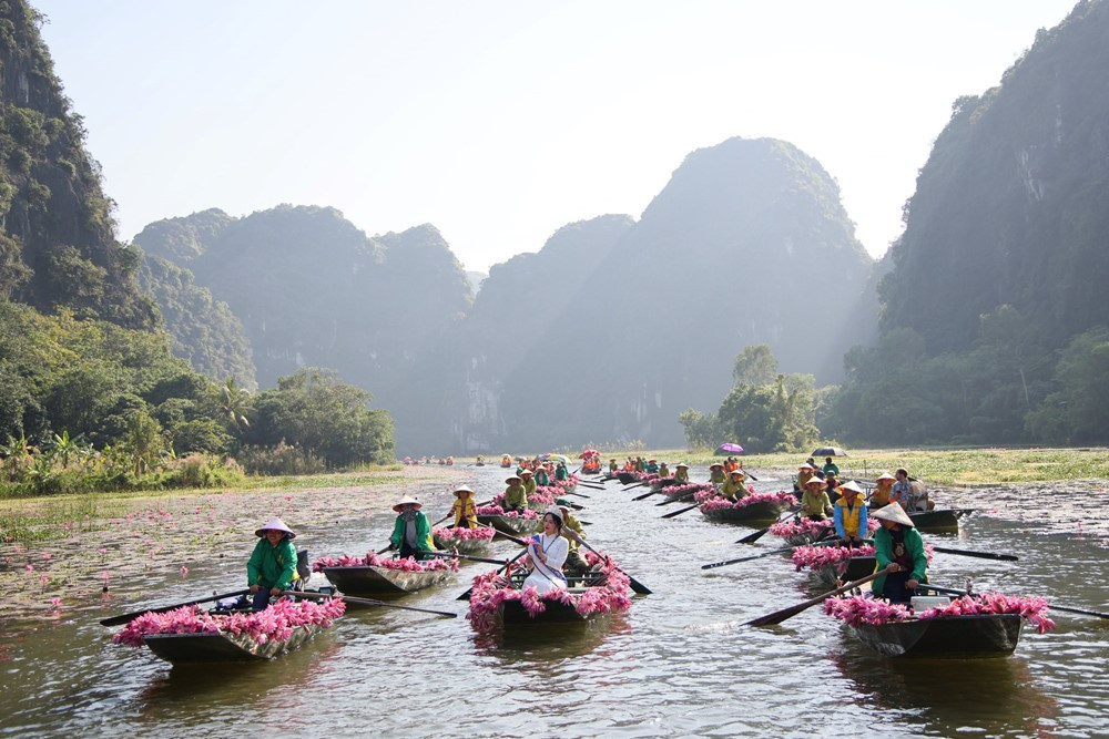 Cách Hà Nội hơn 90km có con sông được mệnh danh là 'không có bờ', mùa nào cũng đẹp nên thơ - ảnh 6
