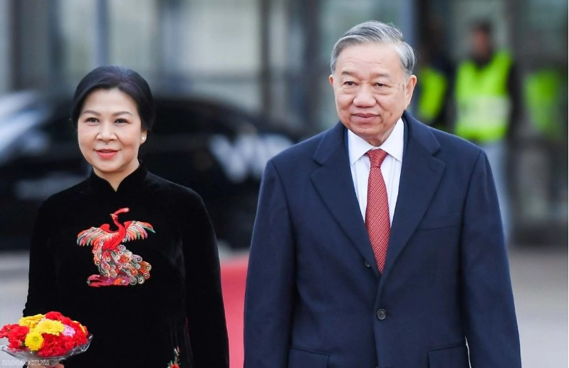 Tổng Bí thư Tô Lâm và phu nhân. Ảnh: Baoquocte. anh-chup-man-hinh-26-11-2025-15443-baoquoctevn.jpg