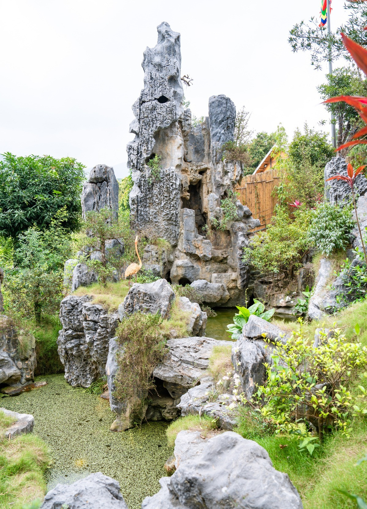 NSND trẻ nhất Việt Nam sở hữu biệt phủ 8.000m2 ở ngoại thành: Hòn non bộ cao bằng nhà 2 tầng, điện thờ hướng ra dãy núi Ba Vì- Ảnh 6.