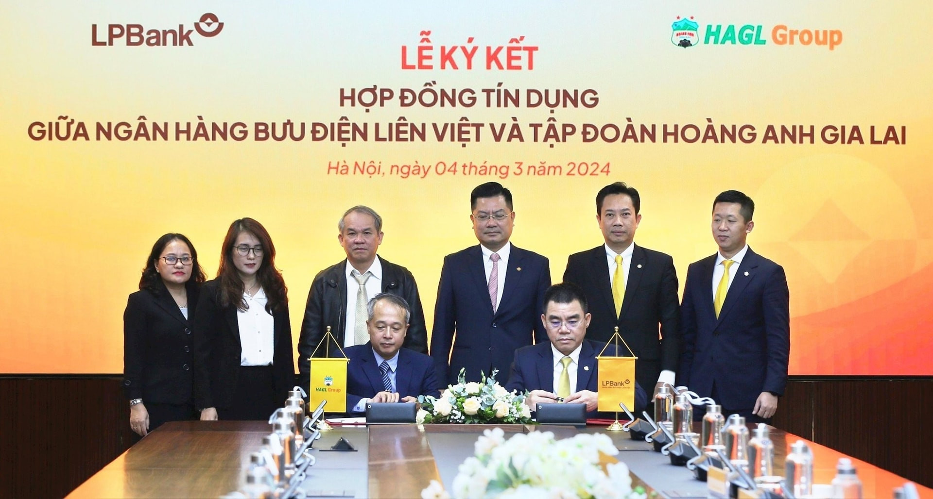 lpbank-hagl1.jpg
