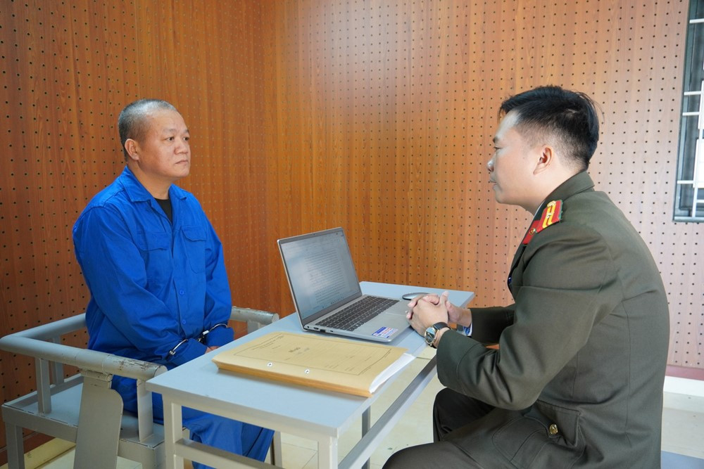 Khởi tố nữ môi giới thi BLX sinh năm 1994 - ảnh 3