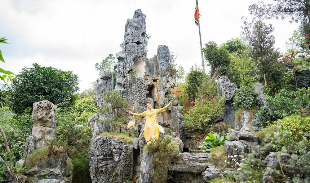 Nữ NSND trẻ nhất Việt Nam sở hữu biệt phủ 8.000m² bề thế ở ngoại thành Hà Nội - ảnh 14