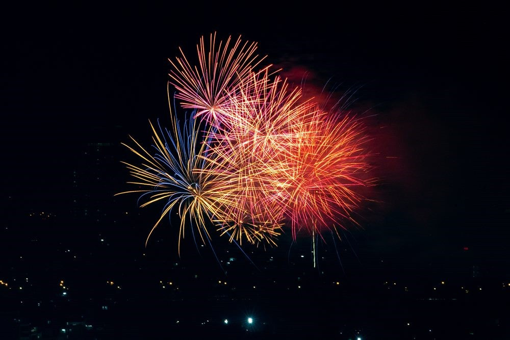 Tổ chức bắn pháo hoa tại 'thành phố dưới lòng đất' lớn nhất Việt Nam - ảnh 1