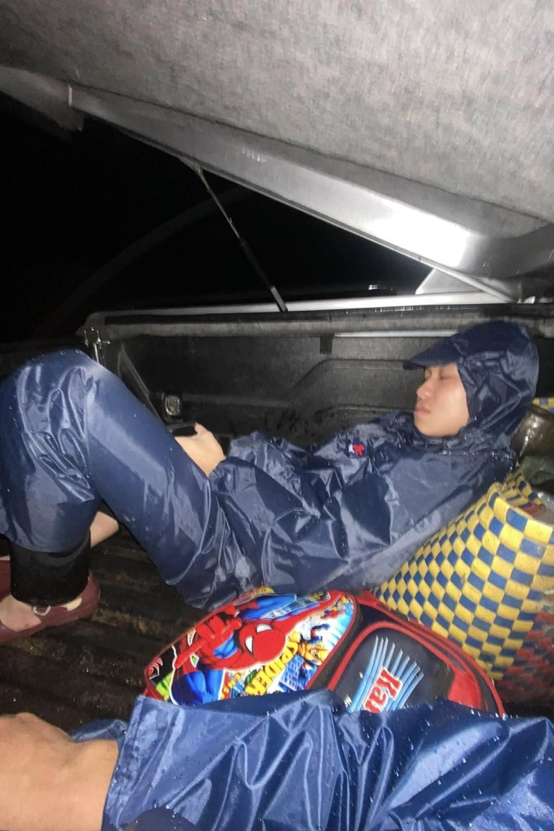 Hành động đẹp của Đàm Vĩnh Hưng - ảnh 1